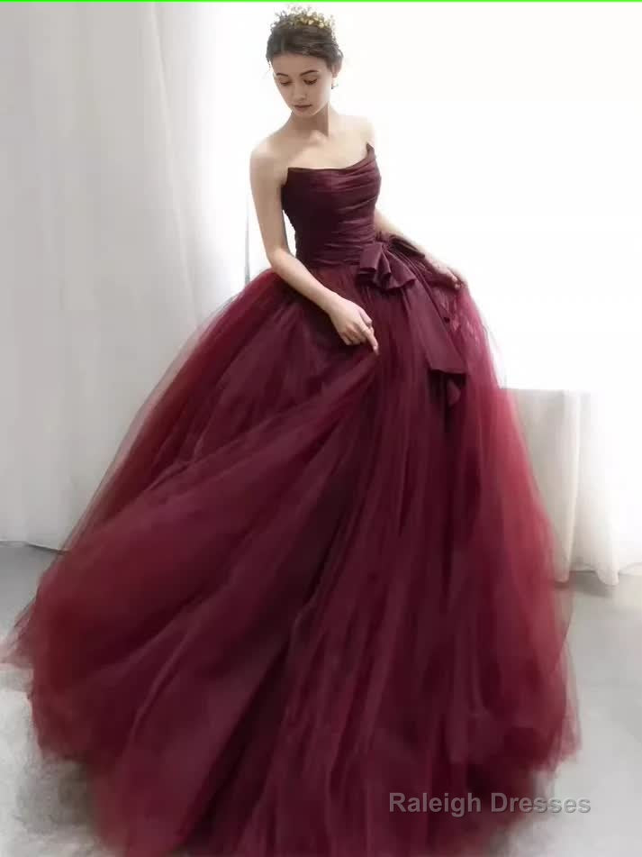 Elegant Ball Gown Strapless Burgundy Organza Long Prom Dress