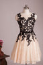 Modern A-Line Jewel Knee Length Lace Homecoming Dresses With Appliques