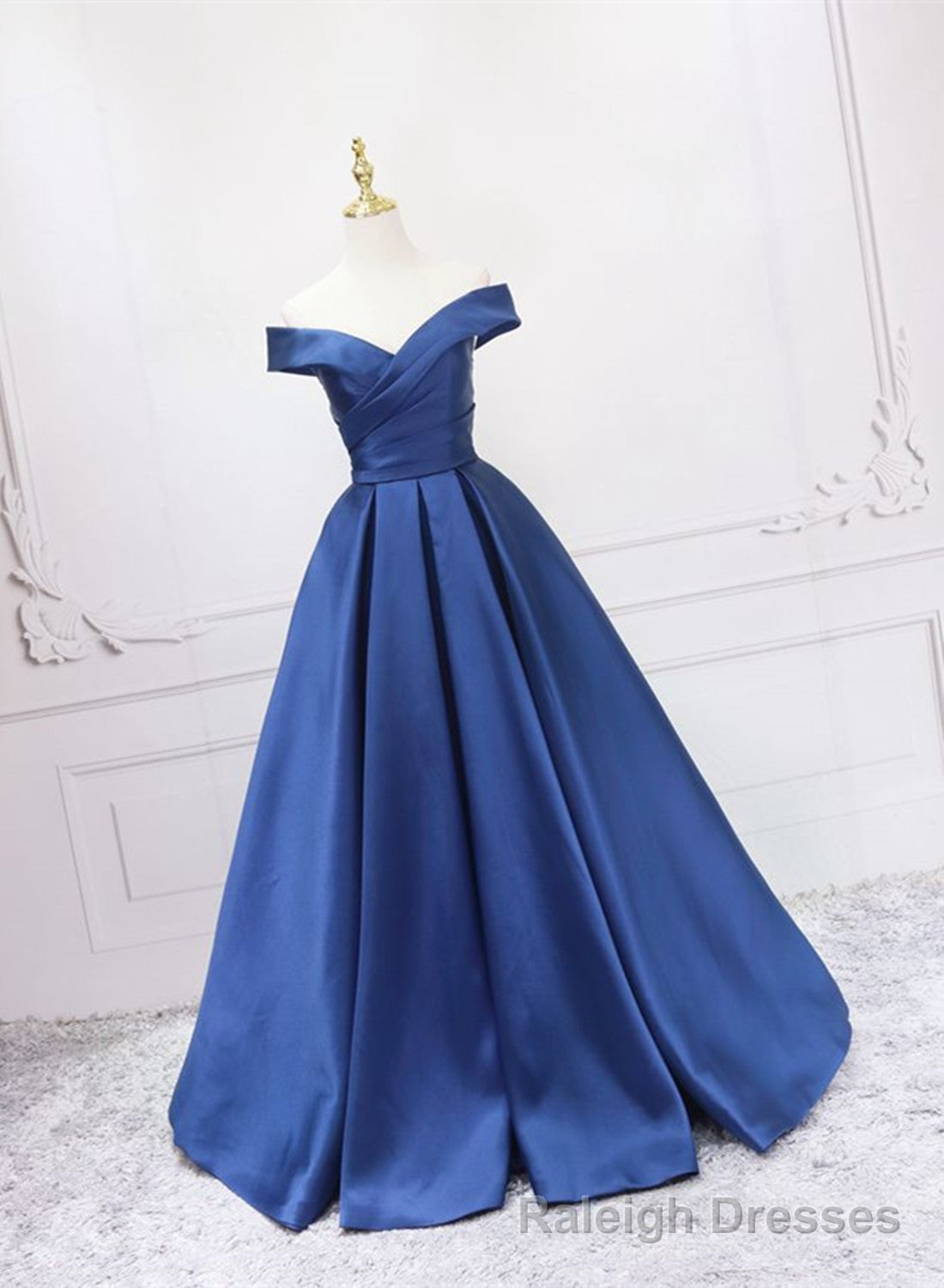 Classy Blue A-lineTulle Floor-length Prom Dress Side-cut main image 1