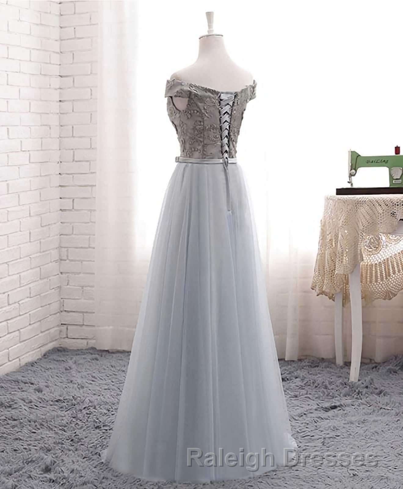 A Line Lace Tulle Off Shoulder Long Prom Dresseses