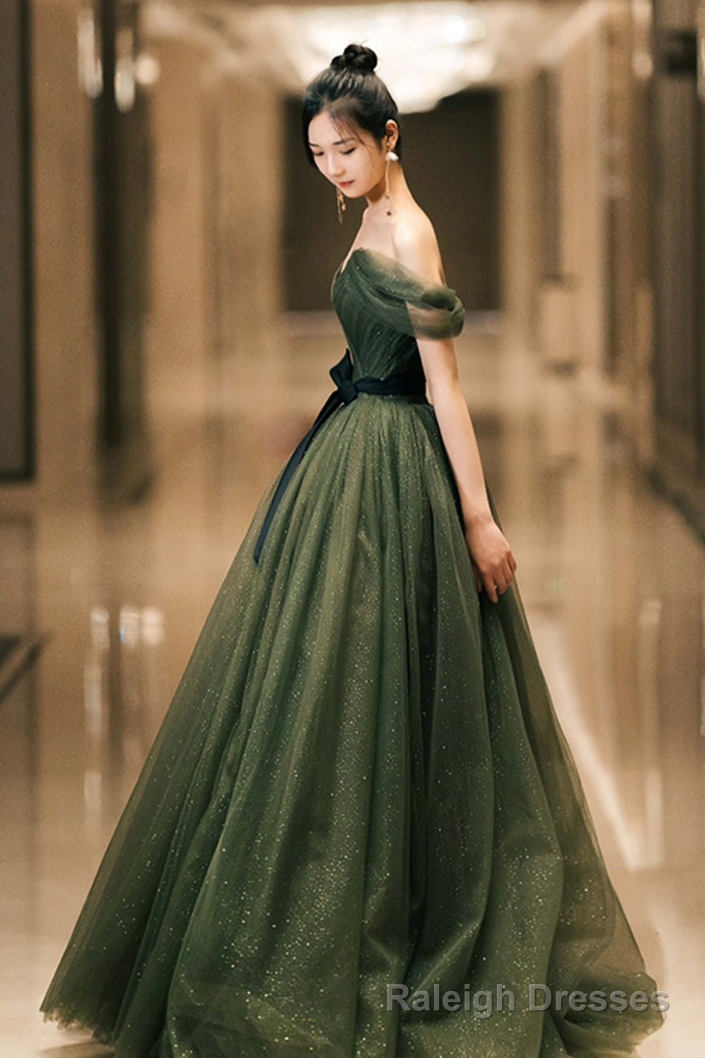 Beautiful Green Tulle Long Prom Dress, A-Line Off the Shoulder Graduation Dress Main image