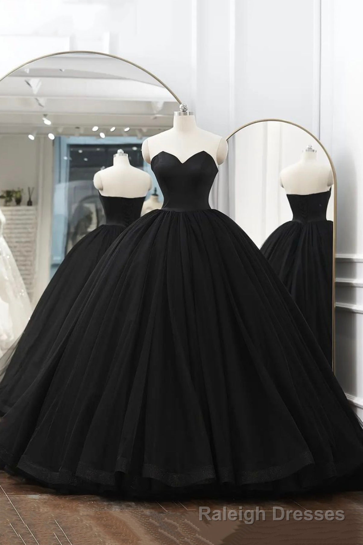 Black Tulle Long A-Line Prom Dresses, Black Strapless Long Evening Dresses Main image