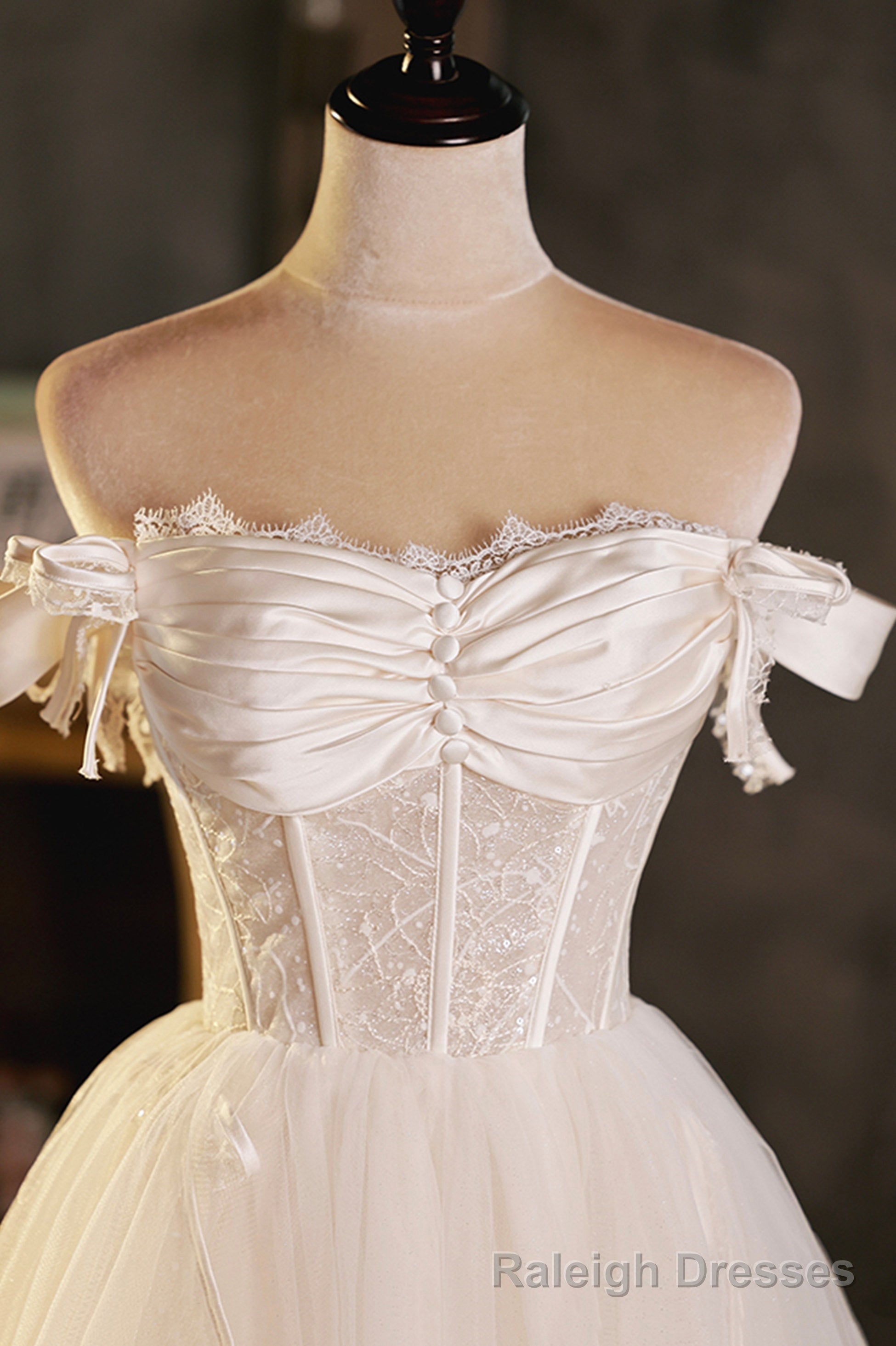 A Line Tulle Short Prom Dress, Cute Champagne Off the Shoulder Prom Dresses