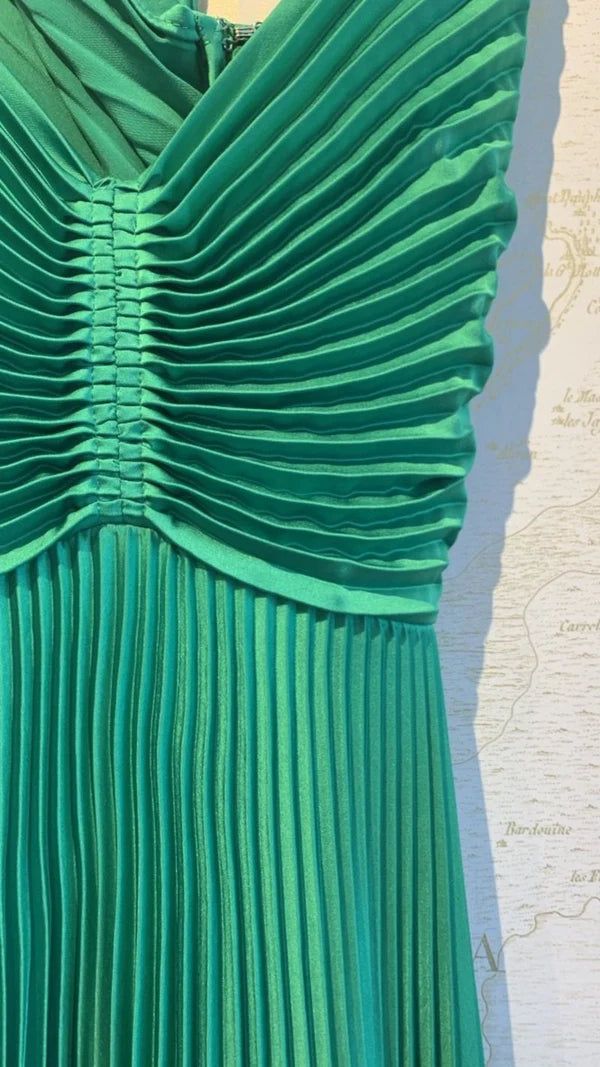 Forest Green Backless Prom Dresses For Vegas Pool Prom?? Glam Chiffon Prom Dresses For Special Ocassion