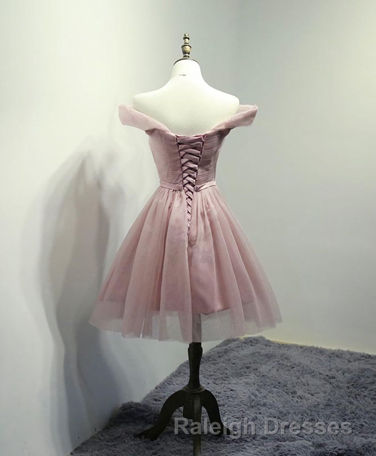 Simple V Neck Tulle Off Shoulder Short Prom Dresses Pink Homecoming Dresses Secondary image
