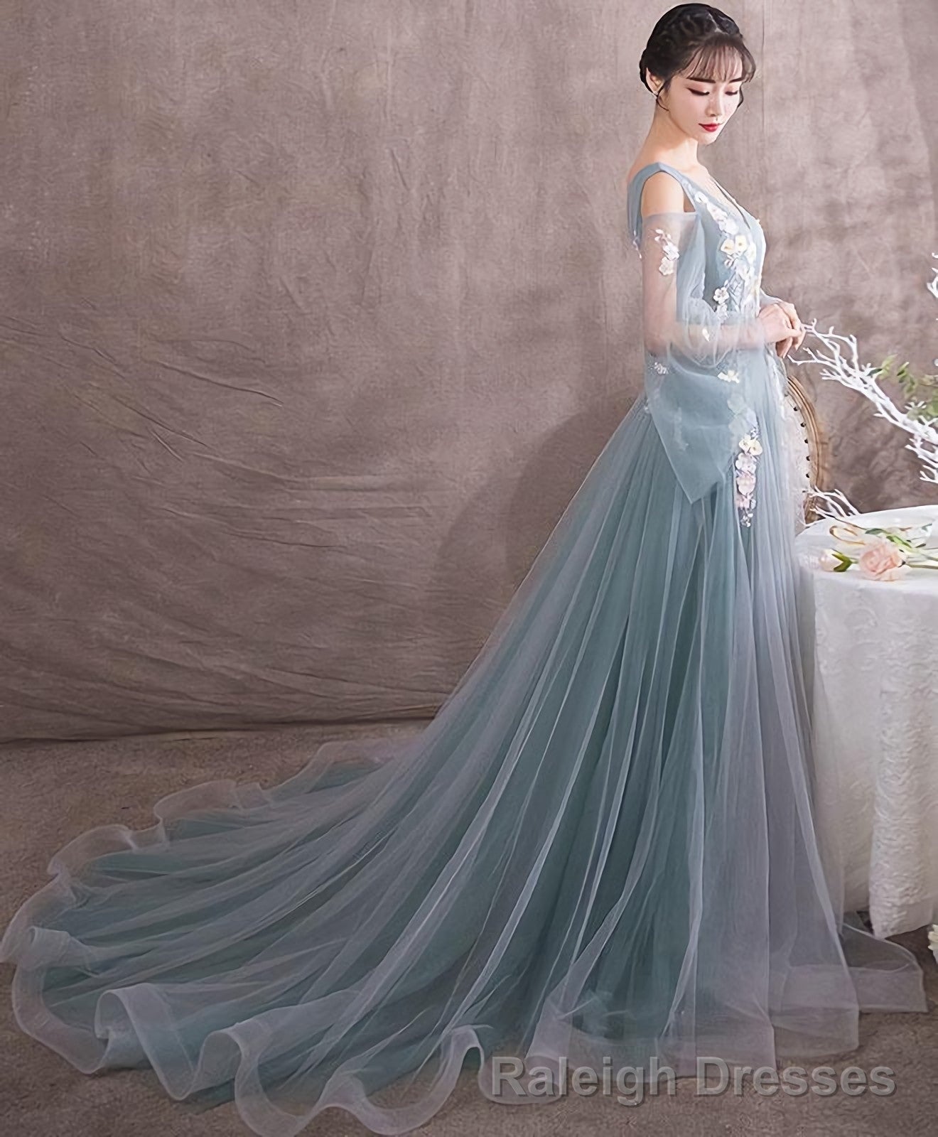 Green V Neck Tulle Lace Long Prom Dress Green Evening Dress