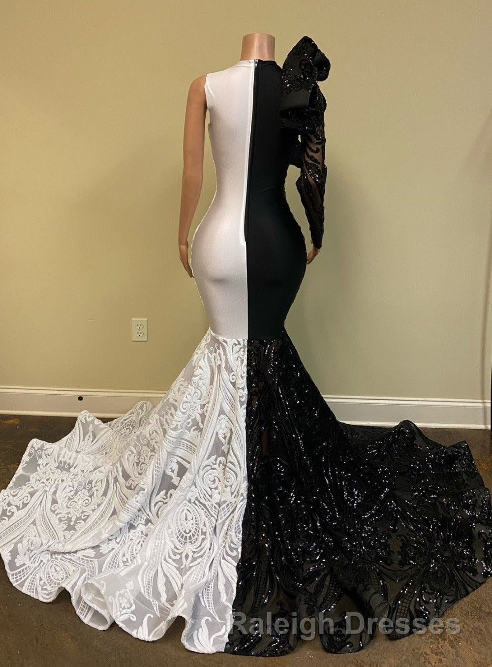 Hot Half Black Half White One shoulder Long Sleeves Mermaid Prom Dress
