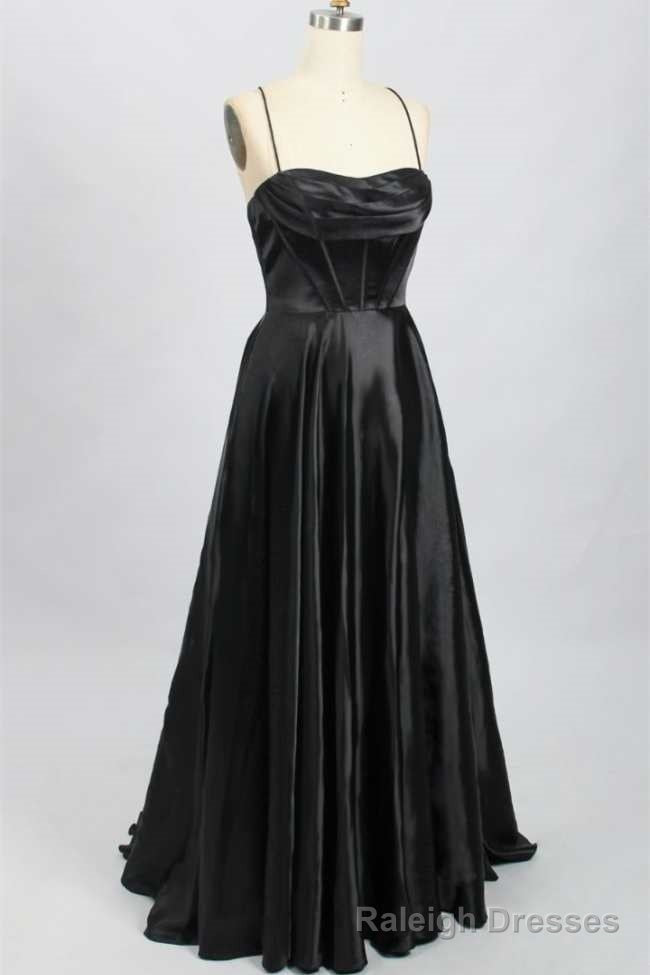 A Line Black Sweetheart Lace-Up Prom Gowns