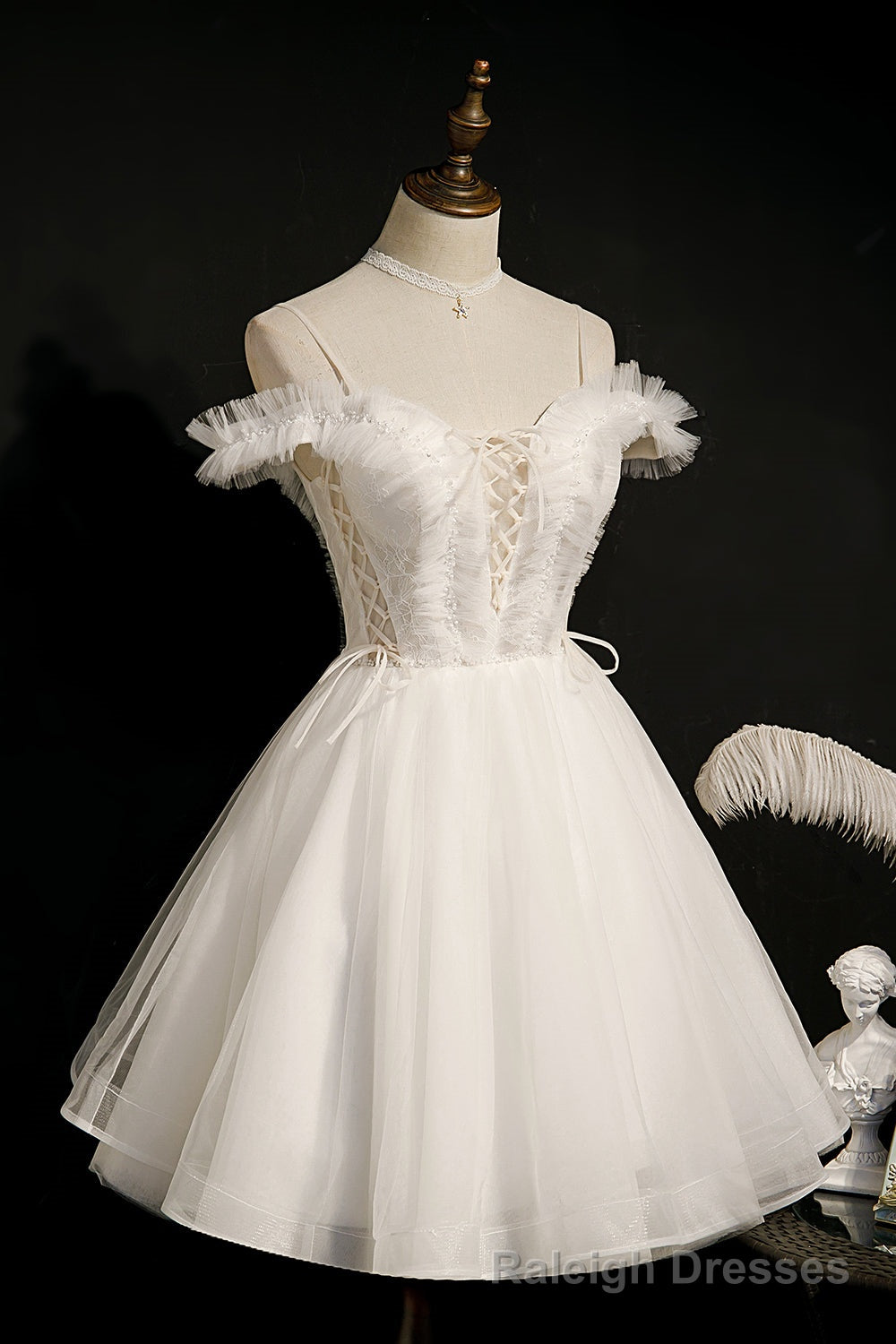 Ivory Spaghetti Strap Beaded Tulle Short Princess Homecoming Dresses Main image
