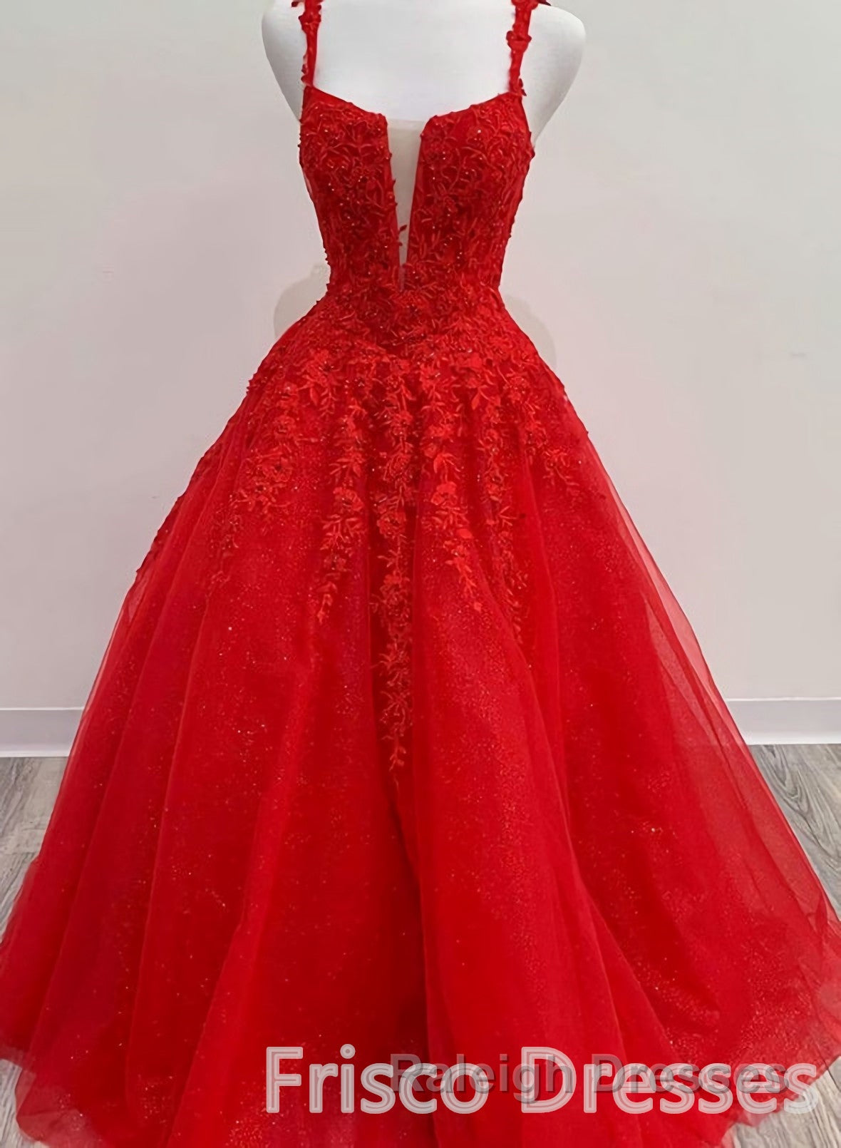 Red Tulle Lace A Line Prom Dress Appliques Long Prom Dress