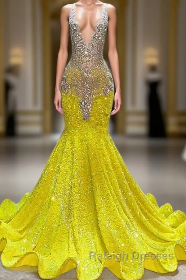 Yellow V-Neck Sleeveless Mermaid Prom Dresses Featuring Beadings and Sequins Main image
