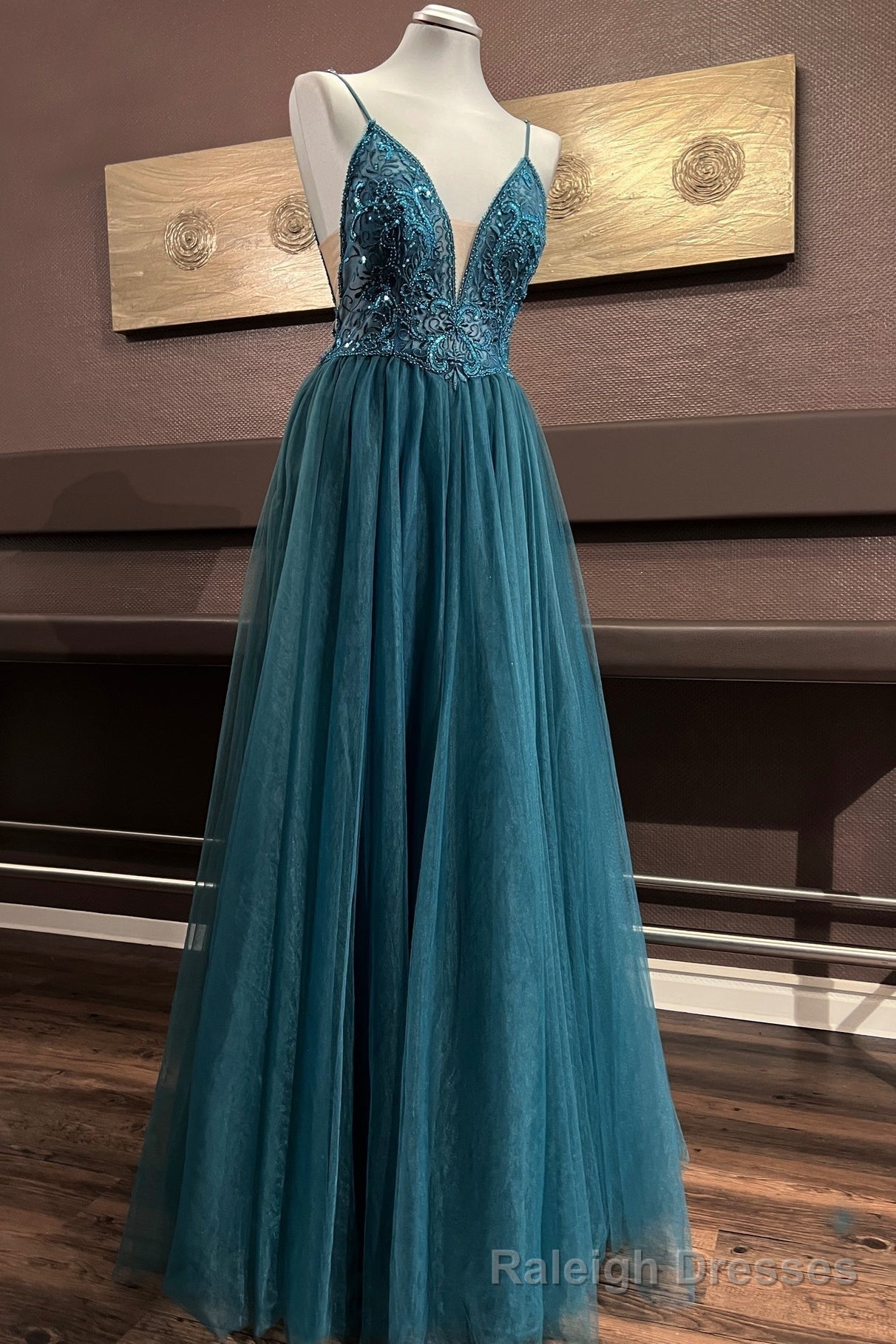 Pine A Line Plunging V Neck Appliques Sequins Tulle Long Prom Dress