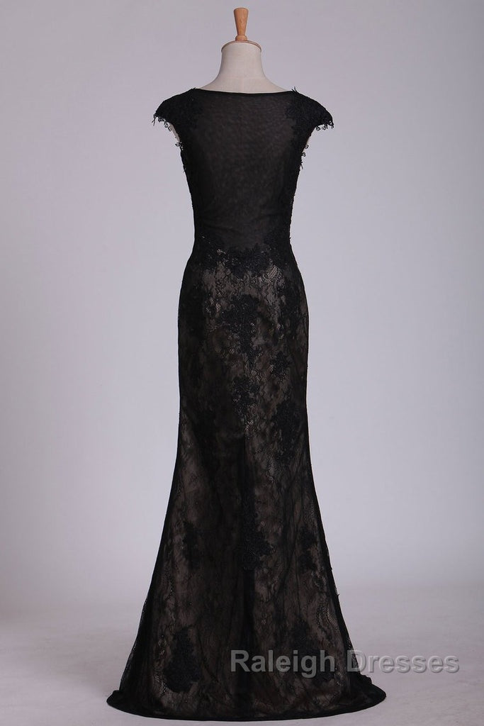 Black Off The Shoulder Sheath Prom Dress Lace&Tulle Floor Length With Applique & Slit