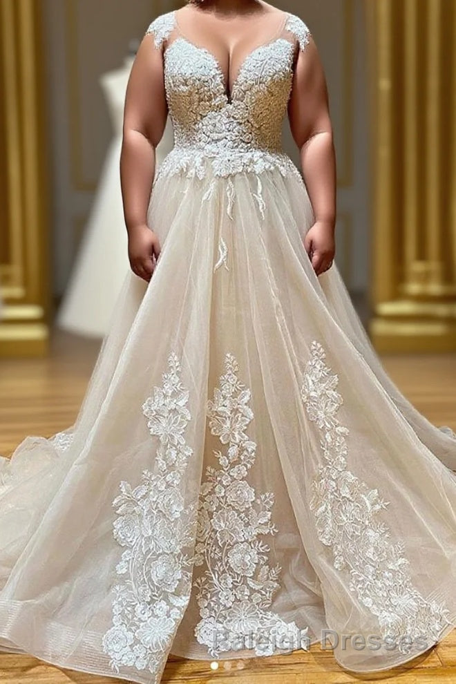 Champagne Sleeveless Round Neck Tulle Lace Long Prom Dresses Main image