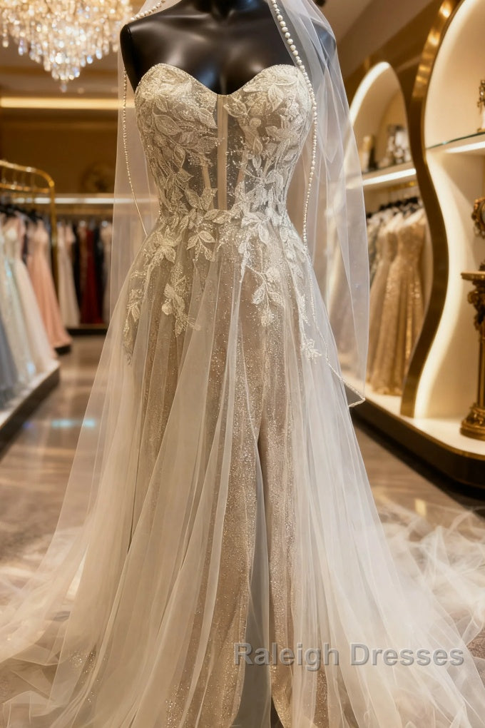 A Line Sweetheart Neckline Tulle Wedding Dresses With Appliques Main image
