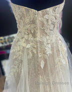 A Line Sweetheart Neckline Tulle Wedding Dresses With Appliques