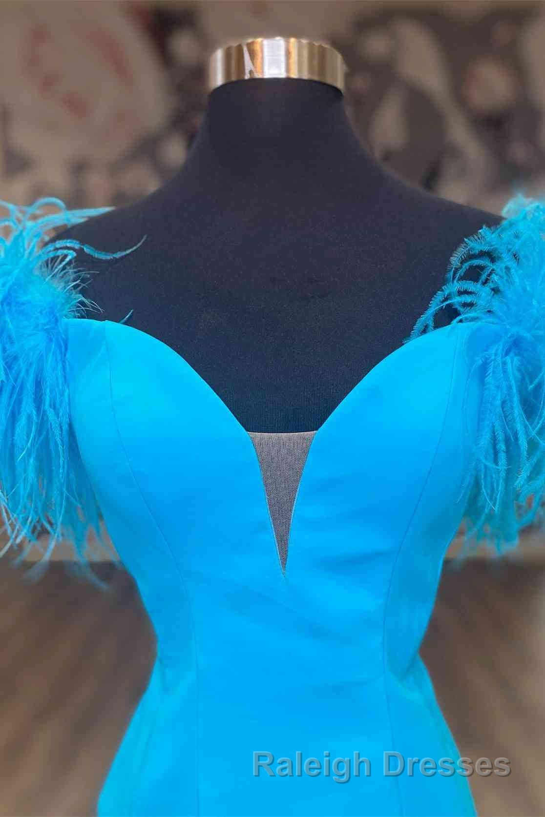 Fitted Feather Shoulder Blue Tight Homecoming Dress Secondary image