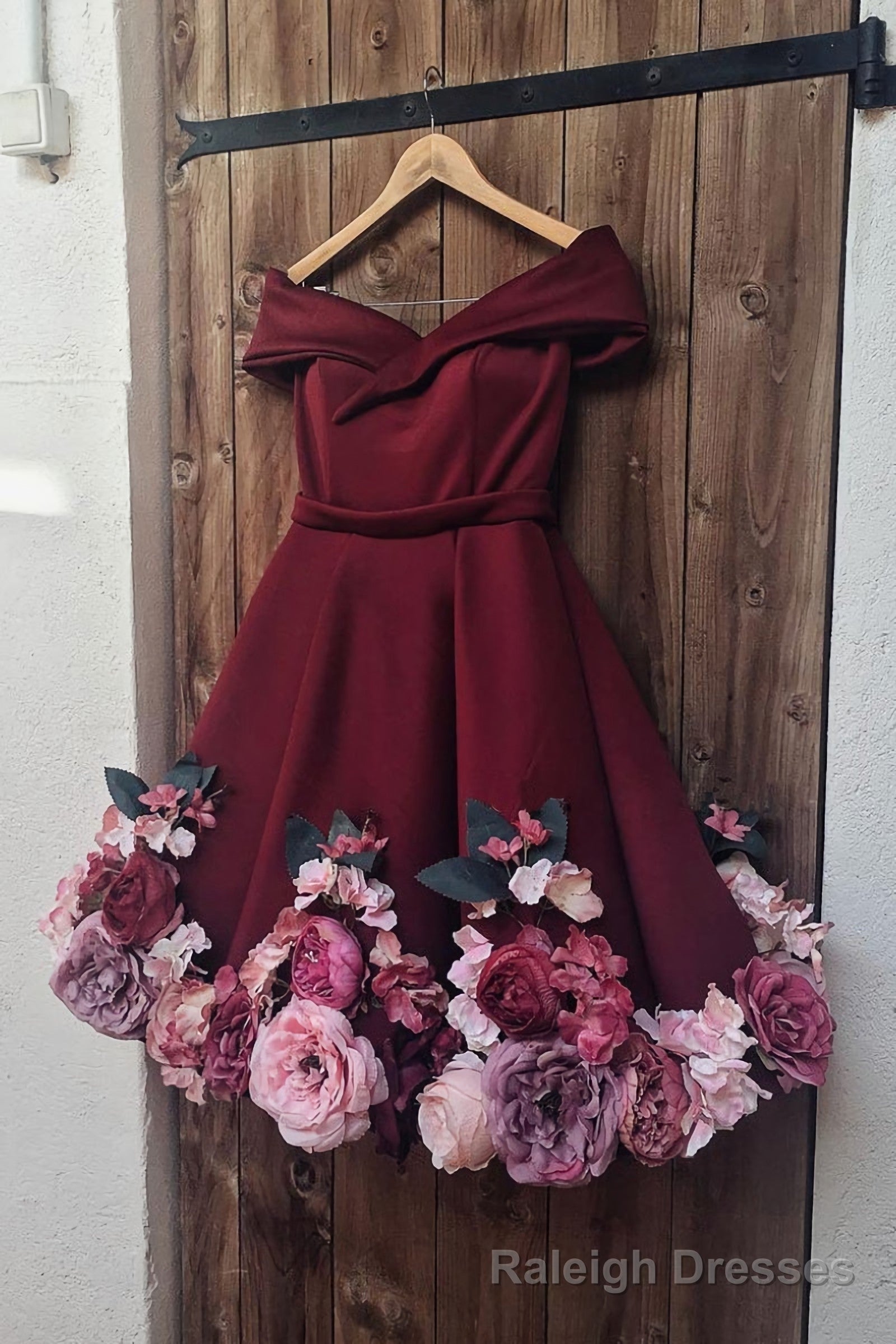 Off Shoulder 3D Flowers Burgundy Homecoming Dresses, Short Prom Dresses, With Appliques Off Shoulder Burgundy Graduation Dresses Formal Dresses Main image