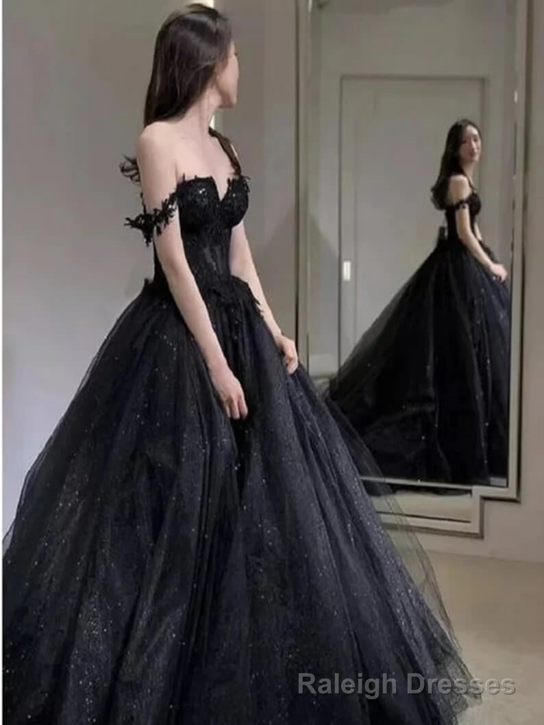 A Line Black Gothic Wedding Dresses Off the Shoulder Lace Tulle