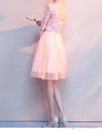 A-Line Bridesmaid Dresses V Neck Half Sleeve Beautiful Back Knee Length Lace / Tulle With Appliques