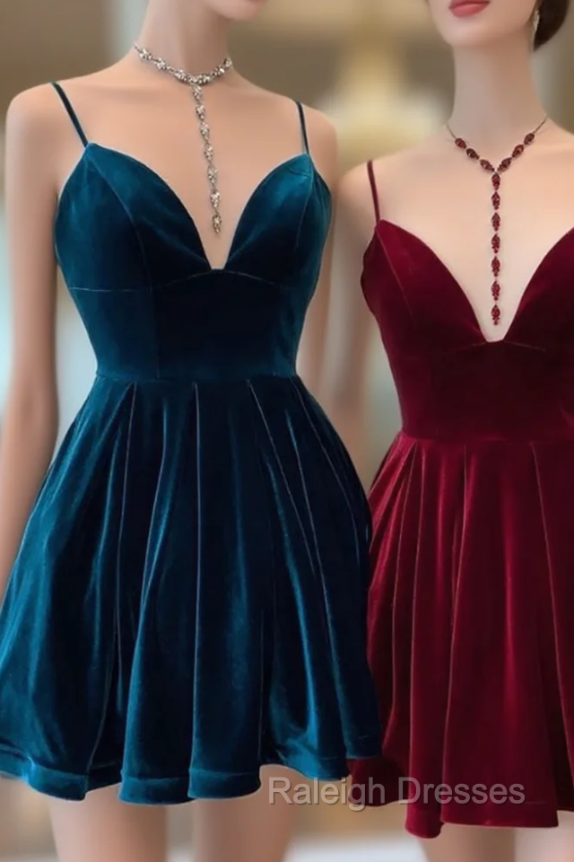 A-Line Burgundy Velvet Spaghetti Straps Backless Homecoming Dress Main image