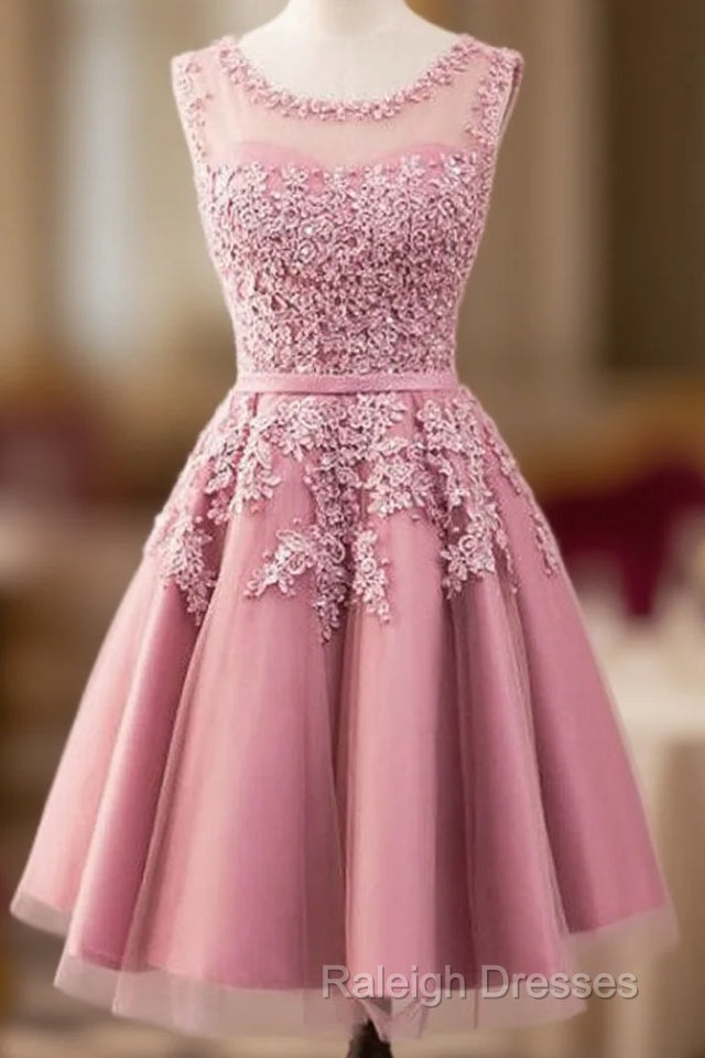 A-Line Crew Knee-Length  Tulle Homecoming Dress With Appliques