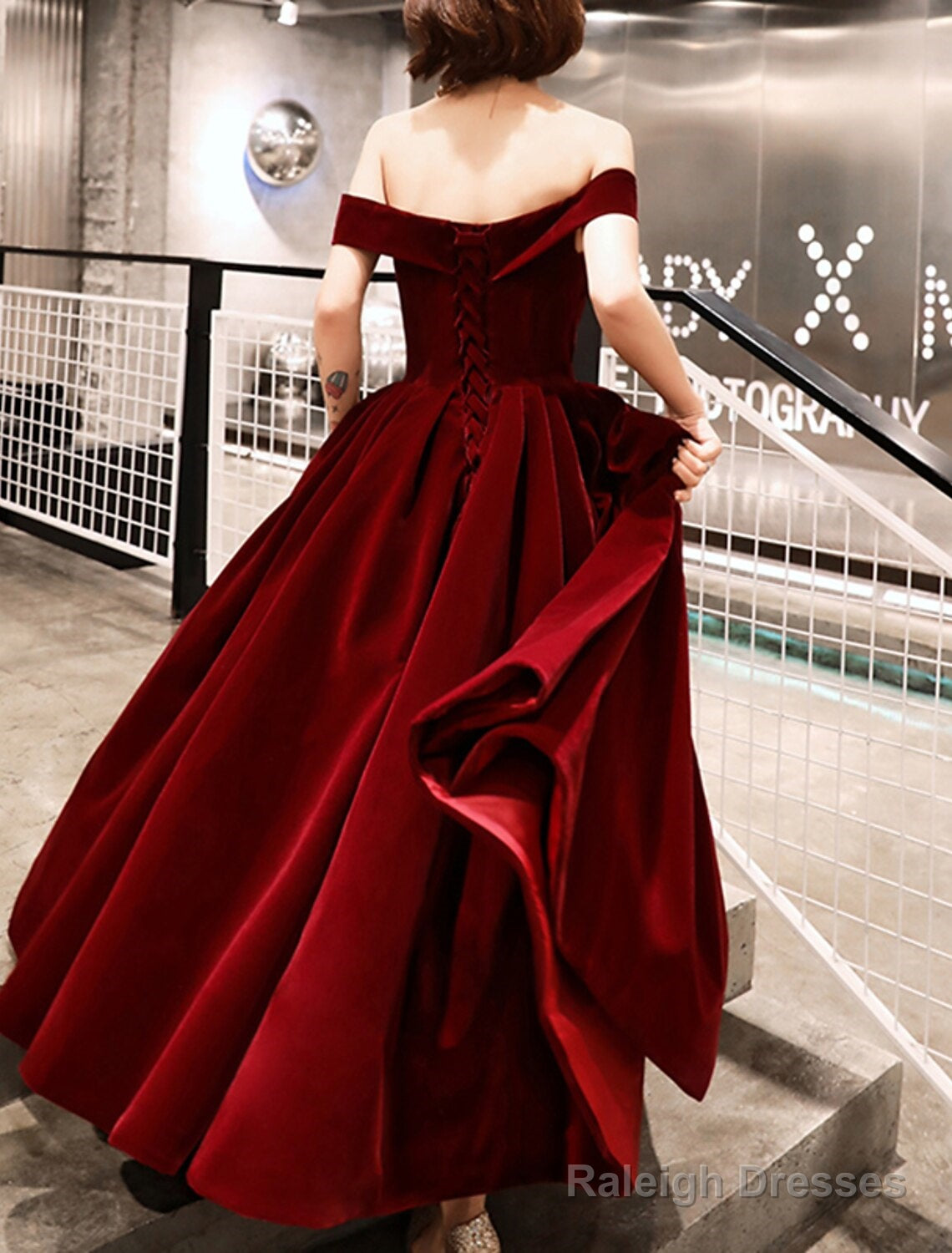 A-Line Prom Gowns Elegant Dresses Wedding Guest Ankle Length Short Sleeve Off Shoulder Velvet With Sleek Secondary image