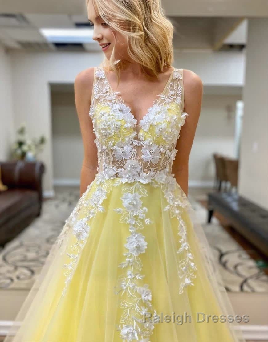 A Line Floor Length Prom Prom Dress With Appliques