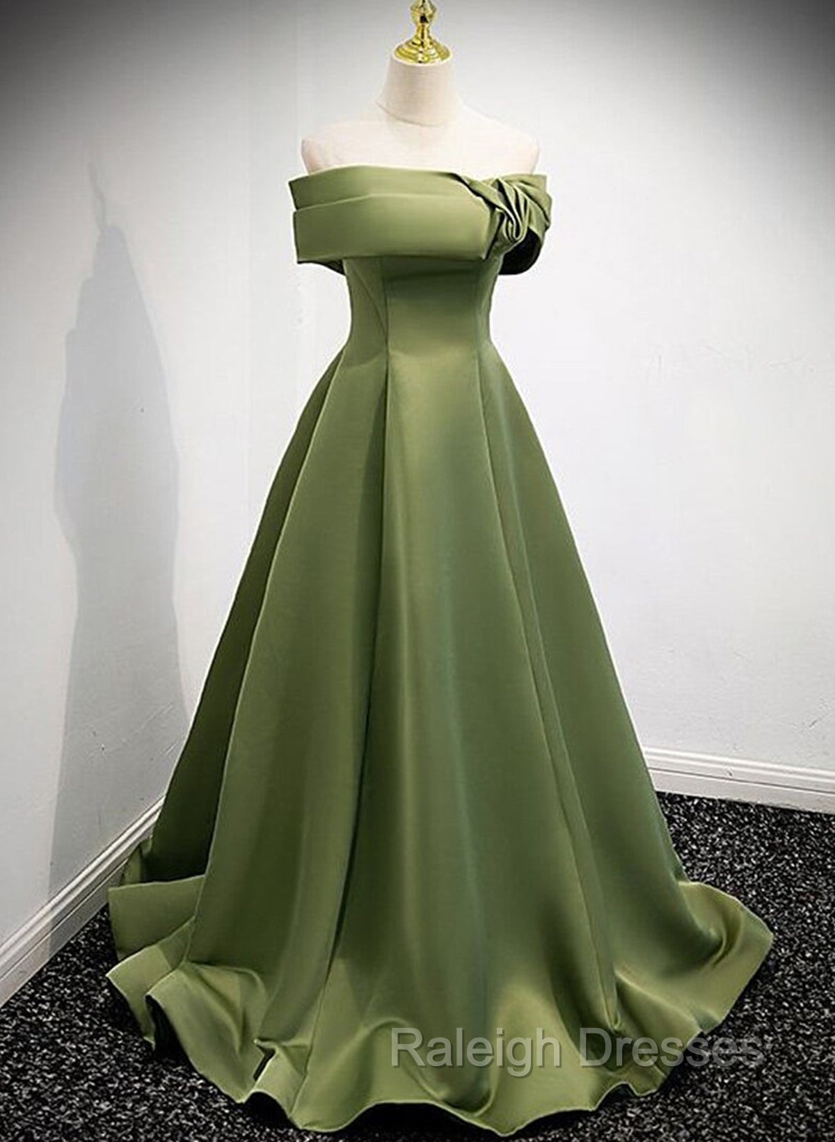 A Line Green Satin Off Shoulder Long Prom Dresses Green Floor Length Prom Dresses Secondary image