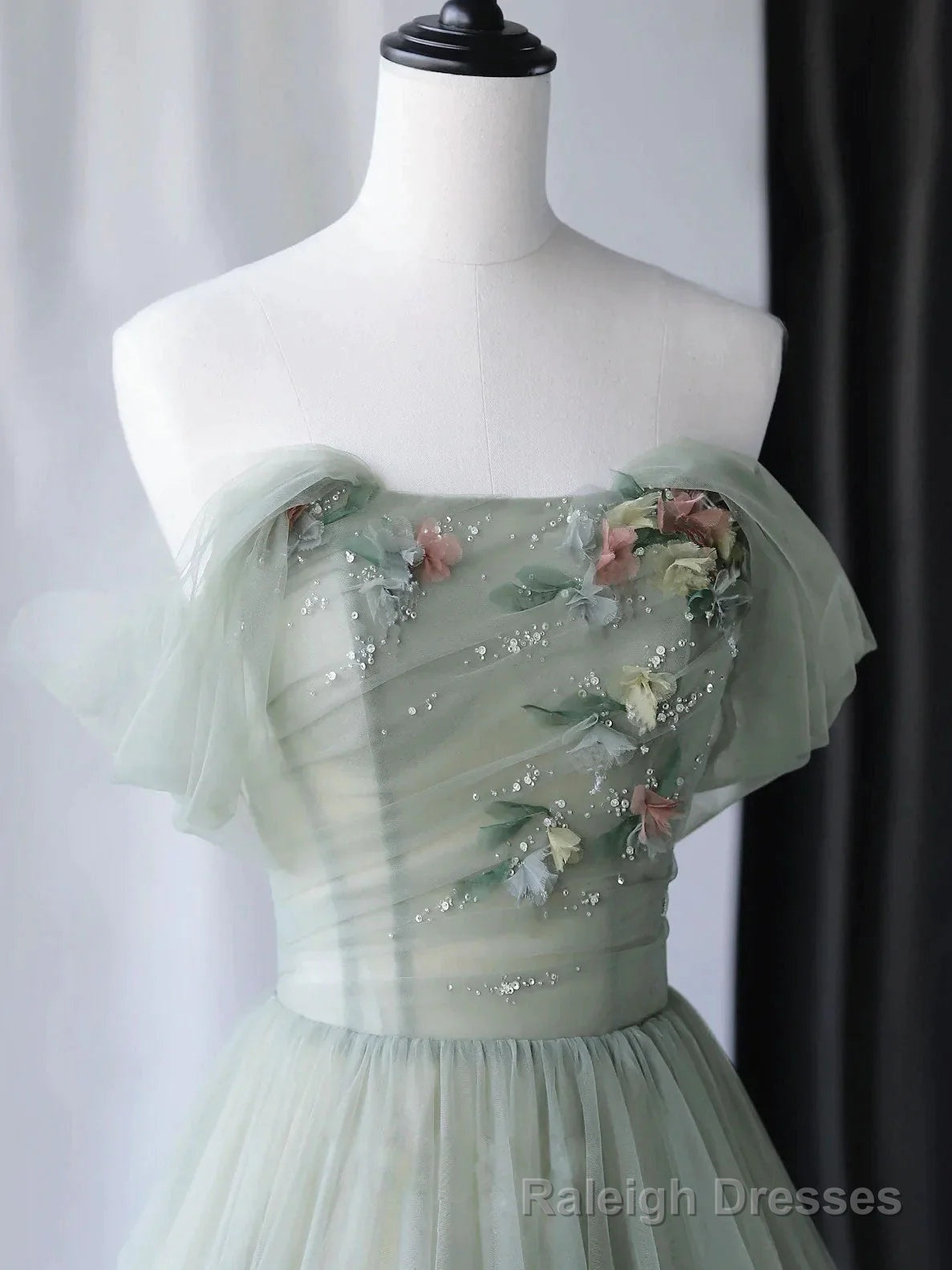 A Line Green Tulle Long Prom Dress,Unique Formal Prom Dresses Secondary image