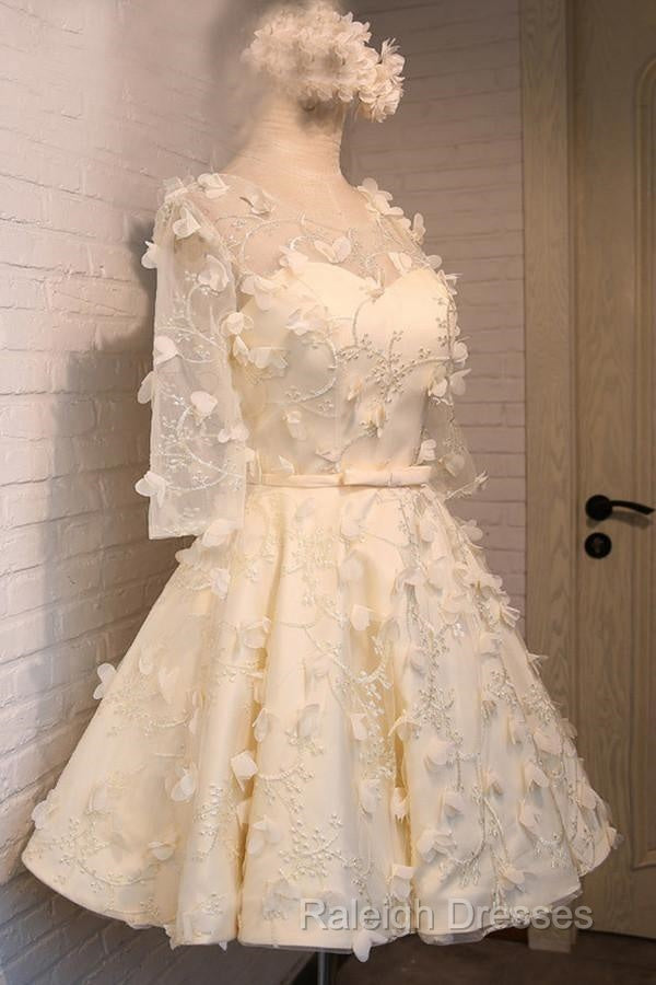 A-Line Half Sleeves Tulle Homecoming Dress With Appliques Secondary image