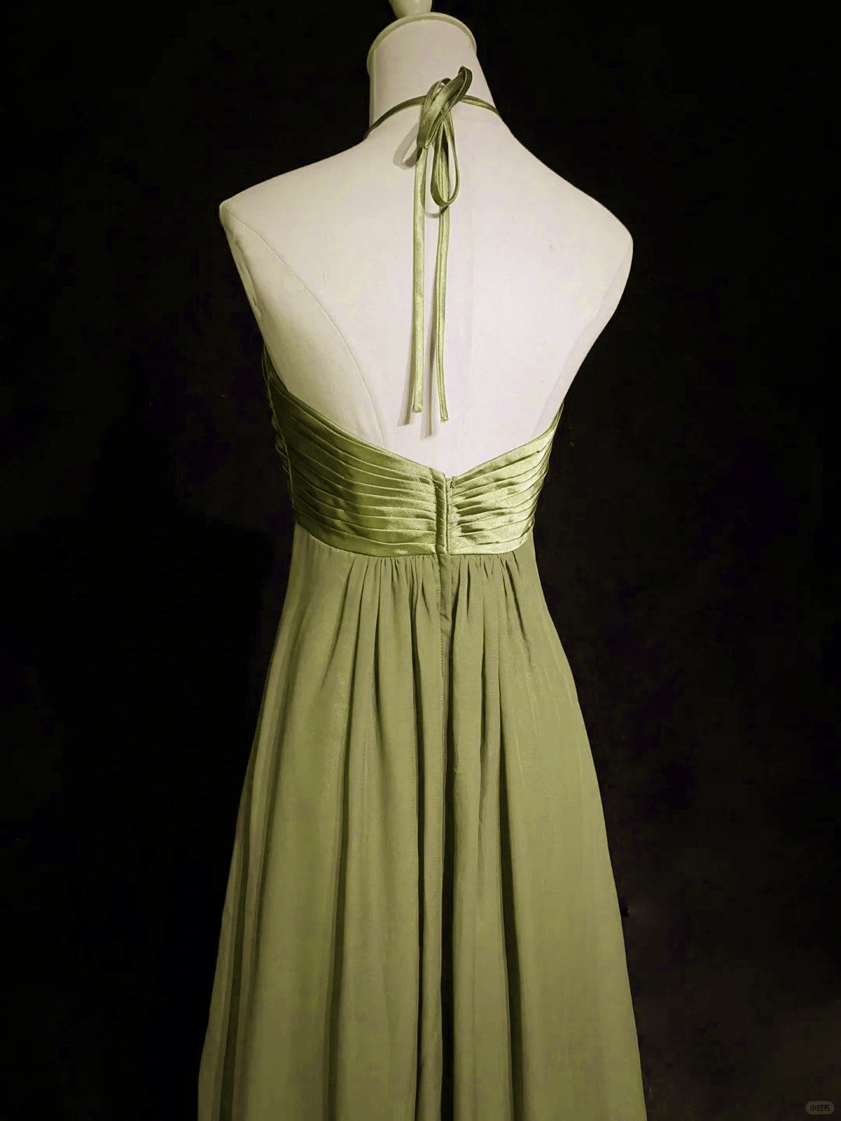 A-Line Halter Chiffon And Satin Long Prom Dresses Green Low Back Prom Dresses