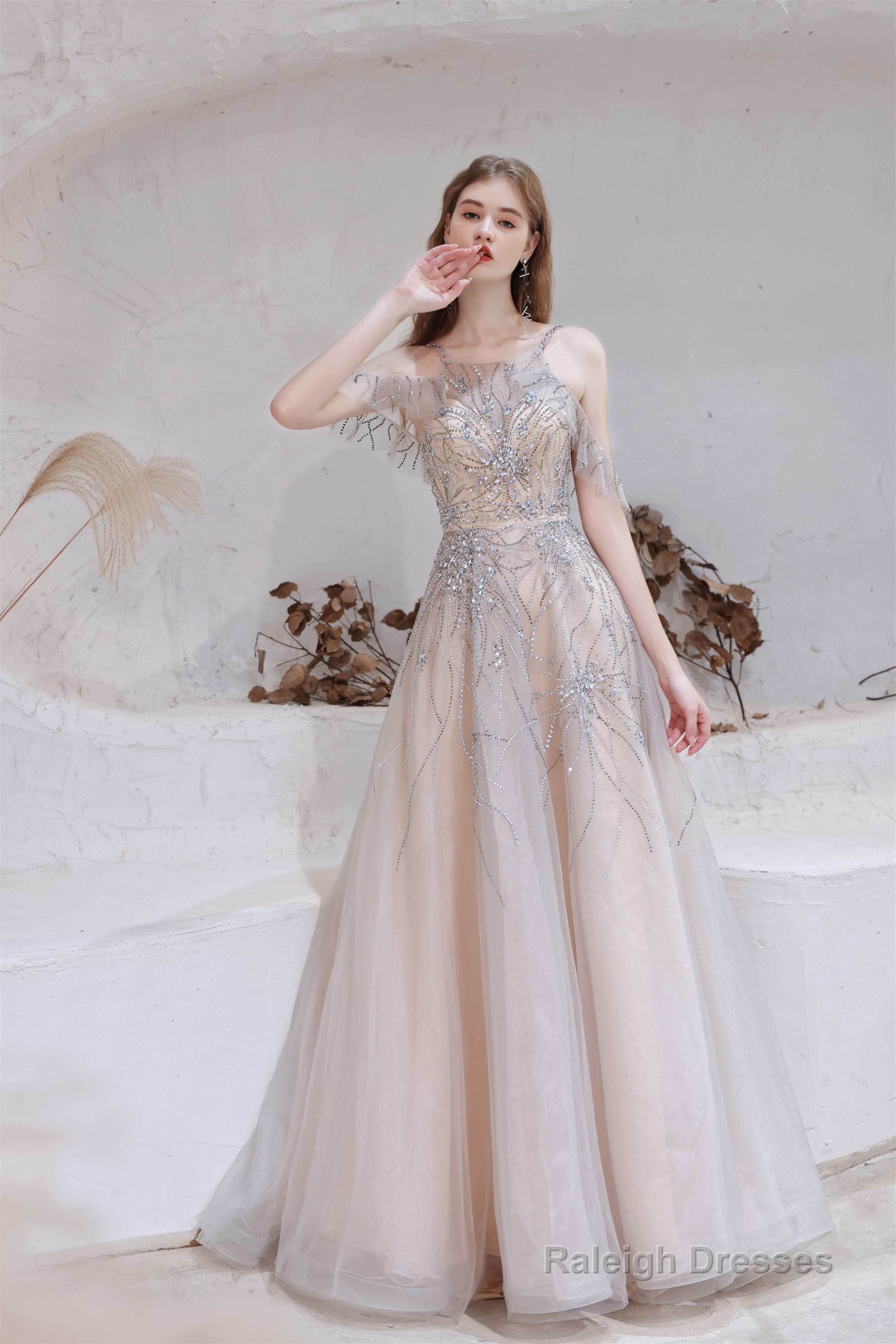 A-Line Heavily Beading Tulle Prom Dresses Secondary image
