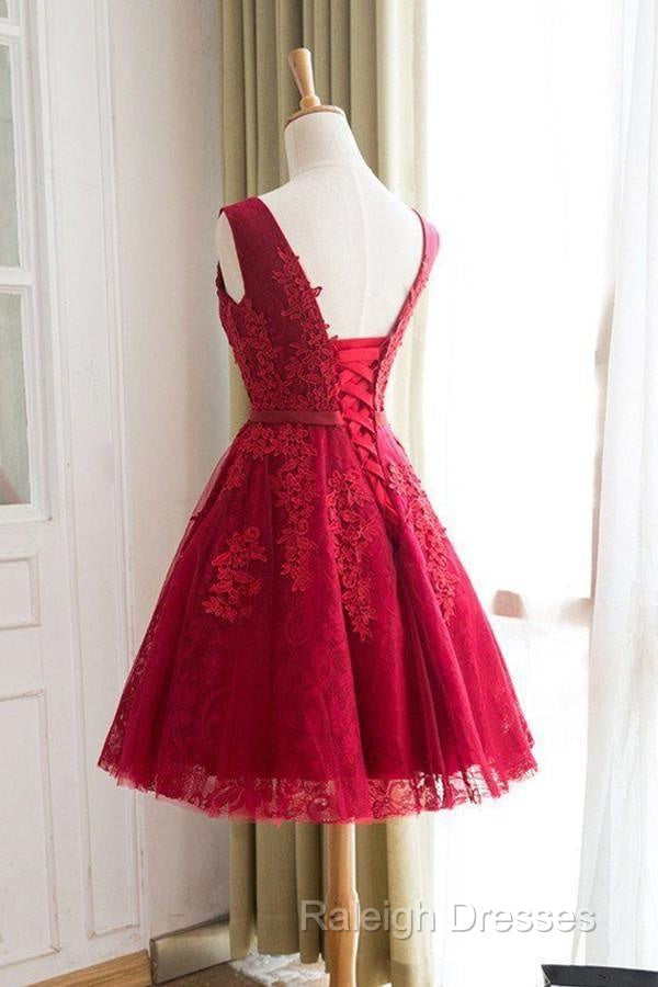 A-Line Knee-Length Red Tulle Homecoming Dresses With Appliques Secondary image