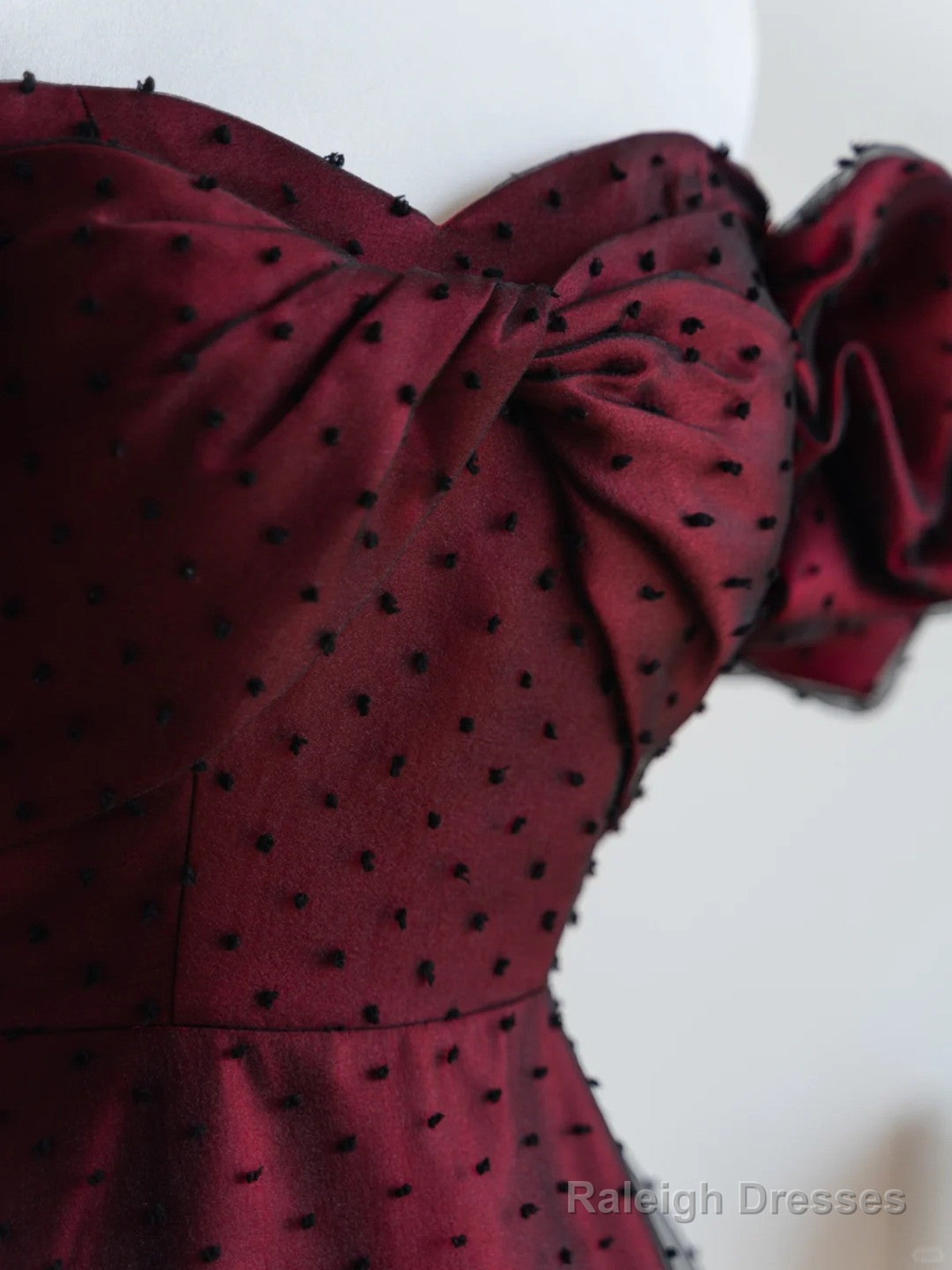 A-Line Off Shoulder Black And Red Prom Dresses Sweetheart Prom Dresses