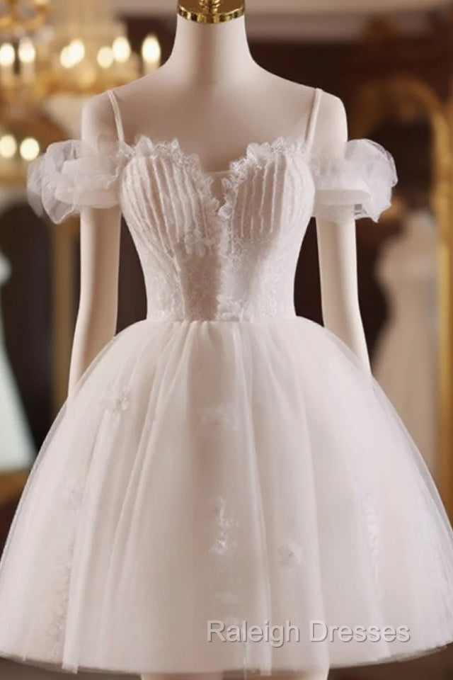 A-Line Off Shoulder Tulle Lace Light Champagne Short Prom Dresses Main image