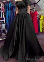 A Line Off-the-Shoulder Strapless Long Dress Floor Length Satin Prom Dress With Pleated Pockets