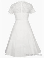 A-Line Party Dresses Elegant Dress Homecoming Knee Length Short Sleeve V Neck Satin With Appliques