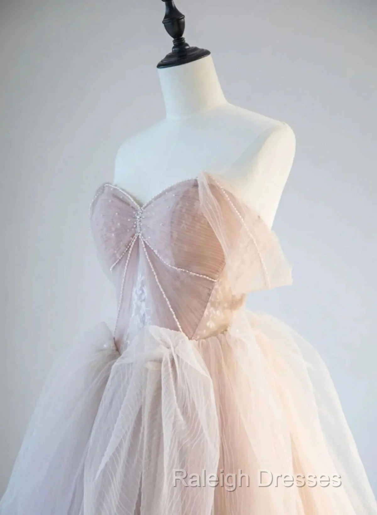 A Line Pink Tulle Sweetheart Prom Dresseses Pink Tulle Prom Dresses Secondary image