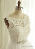 A-Line/Princess Lace Sleeveless Short Wedding Dress With Beading