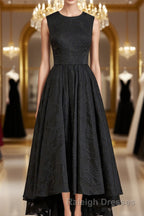 A-Line/Princess Scoop Asymmetrical Lace Mother of the Bride Dresses With Applique