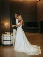 A-Line/Princess Sweetheart Sweep Train Organza Wedding Dresses