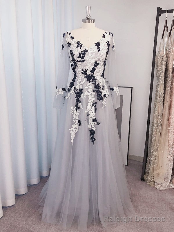 A-Line Princess Tulle Applique V-Neck Long Sleeves Floor-Length Prom Dresses