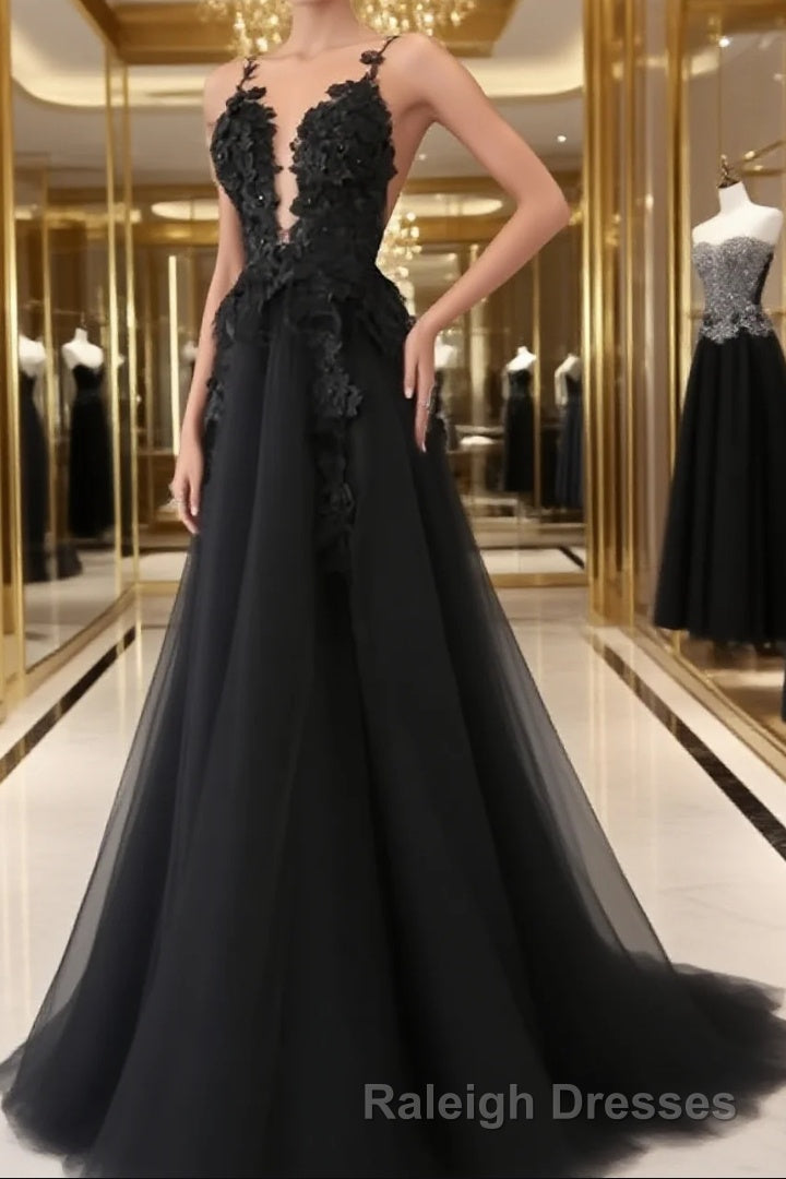A Line V Neck Court Train Tulle Wedding Dresses with Appliques Lace Main image