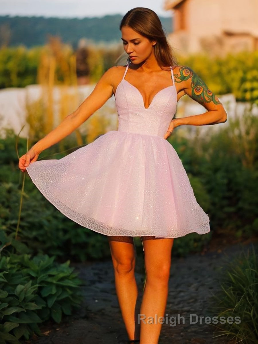 A-Line/Princess V-neck Short/Mini Lace Homecoming Dresses Main image