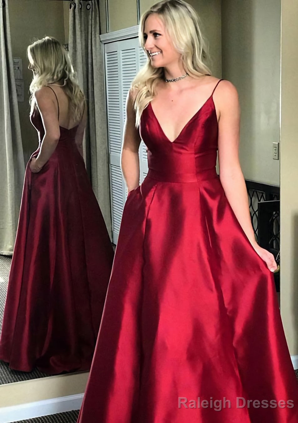A-line/Princess V Neck Sleeveless Sweep Train Satin Prom Dresses Main image