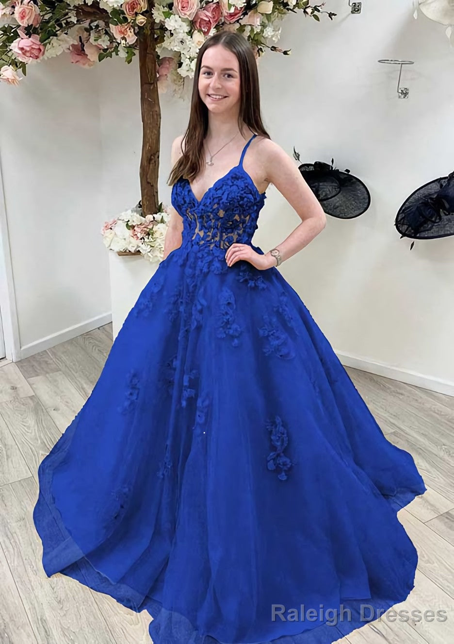 A Line Princess V Neck Sleeveless Sweep Train Tulle Prom Dress With Appliqued Beading Lace