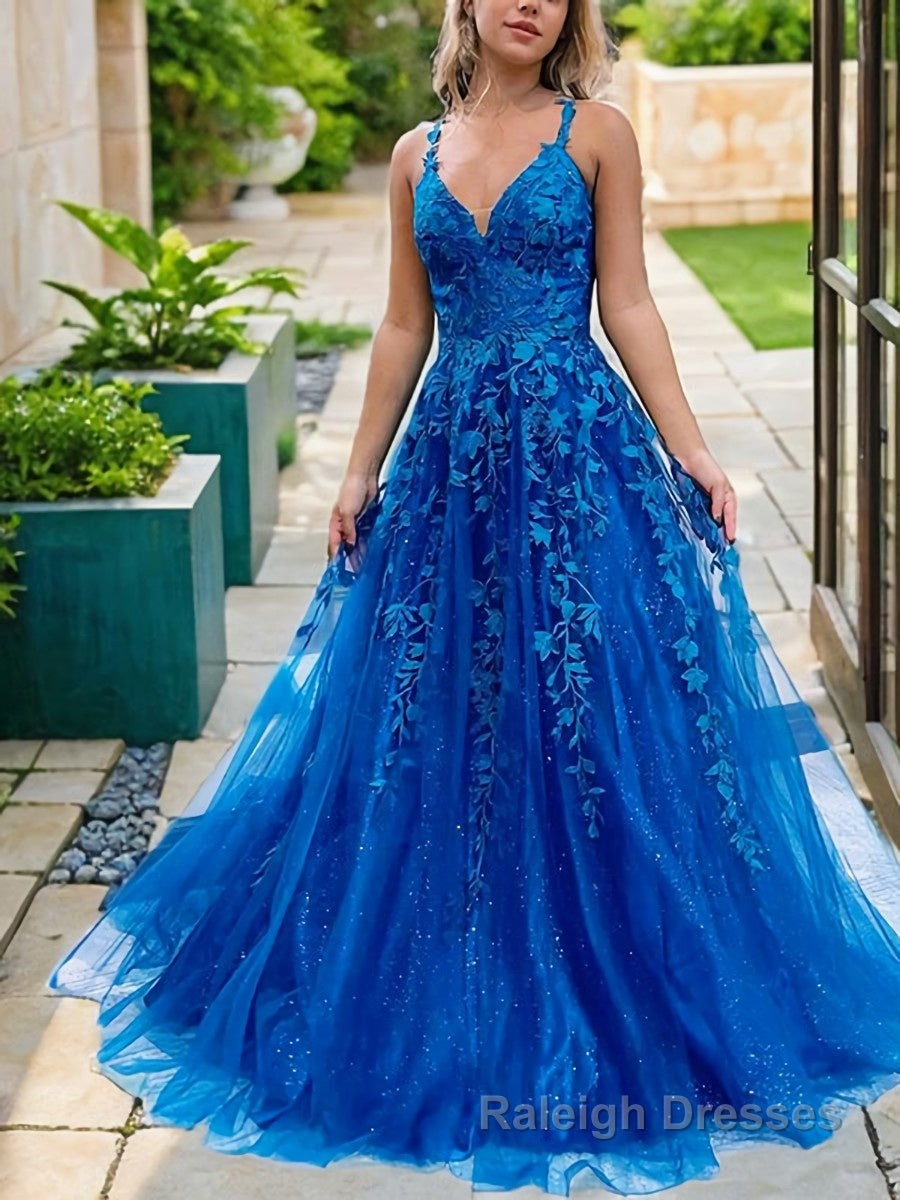 A-Line/Princess V-neck Sweep Train Tulle Prom Dresses With Appliques Lace Main image