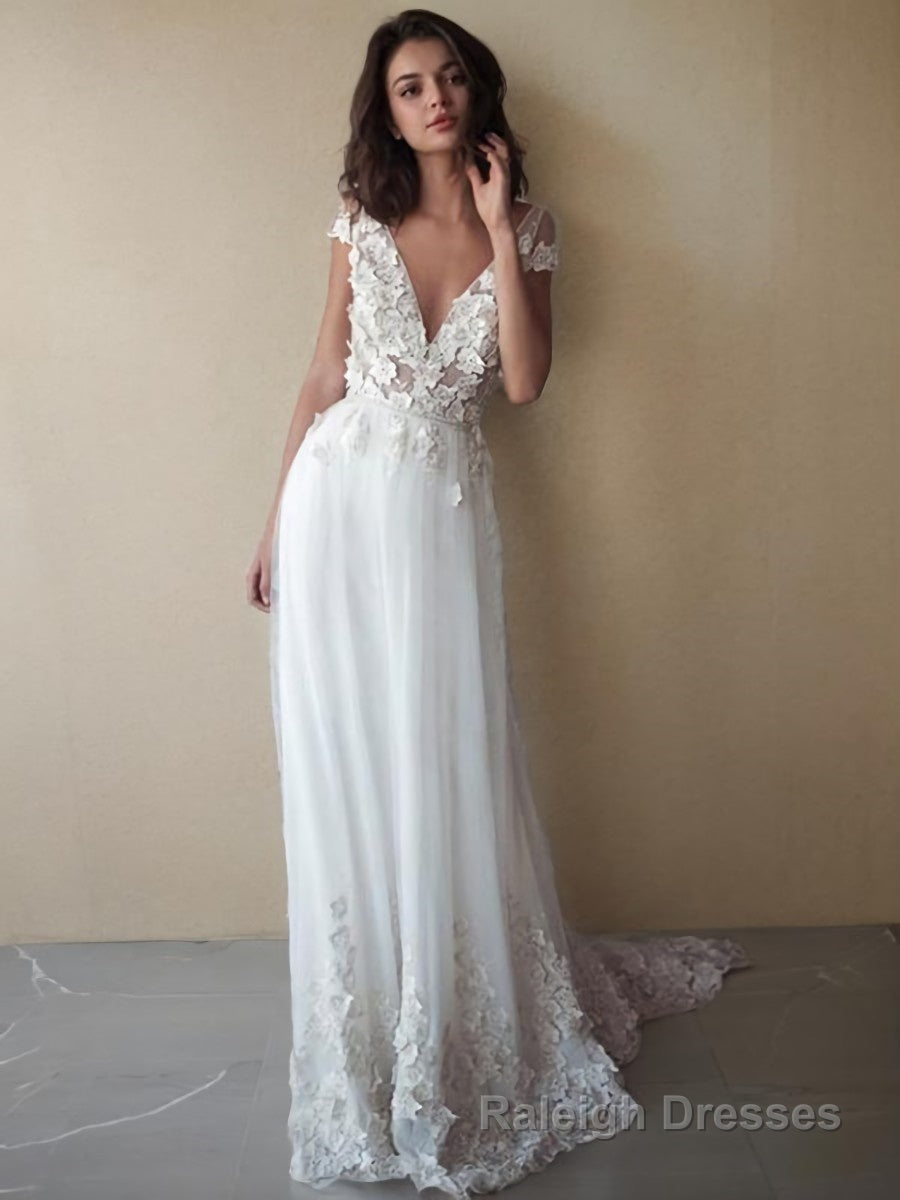A-Line/Princess V-neck Sweep Train Tulle Wedding Dresses With Appliques Lace Main image