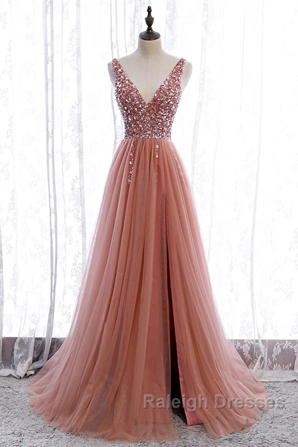A-Line Prom Dresses Elegant Dress Party Wear Court Train Sleeveless V Neck Polyester With Pearls Embroidery